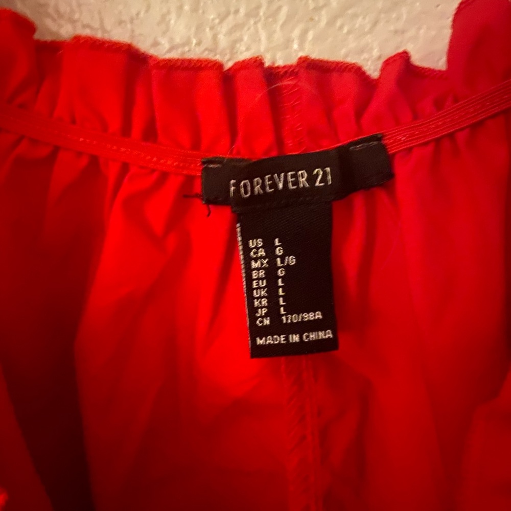 Forever 21, Off the Shoulder Red Top, Large, ballon sleeves - Picture 3 of 5